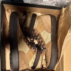 Men's Brown High-Top Sneakers